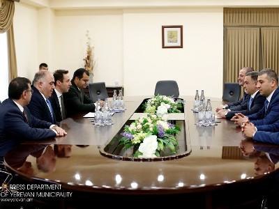 Mayors of Yerevan and Stepanakert meet to discuss cooperation