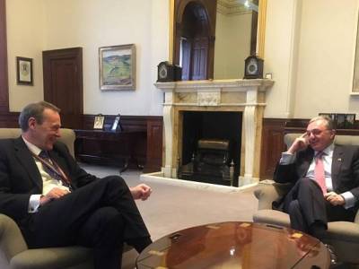 Armenian FM, Simon McDonald discuss cooperation issues