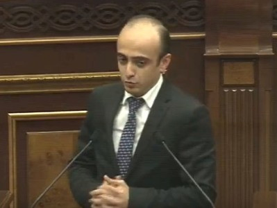 Discussion being held in parliament on notaries' powers