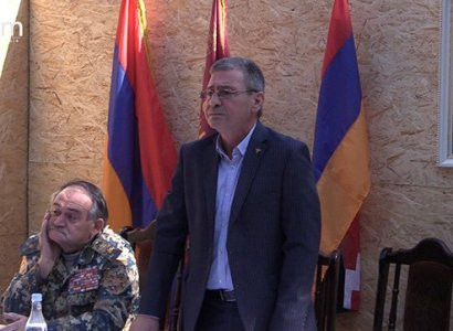 Ավելի լավ է հոտնկայս մեռնել, քան ծնկաչոք ապրել. ԵԿՄ անդամները հանձնեցին իրենց անդամատոմսերը