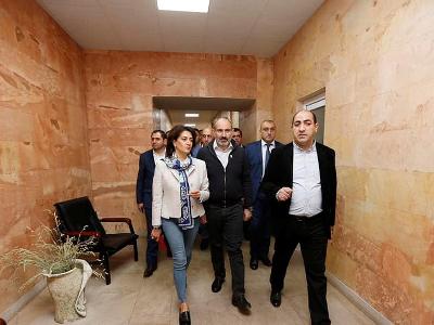 PM makes tour of Armenia sanatorium in Vanadzor