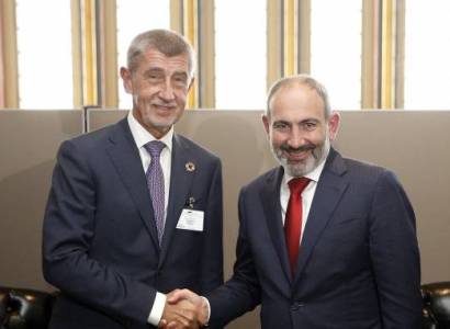 Armenian PM congratulates Czech counterpart on national holiday