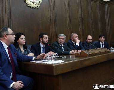 «Հրապարակ». Ռուբինյանը բացասական է տրամադրված Իգիթյանի նկատմամբ. պատճառը Արարատ Միրզոյա՞նն է