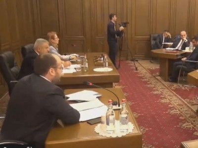 Բանավոր «մենամարտ» բնապահպանության նախարարի եւ «Լուսավոր Հայաստան» կուսակցության պատգամավորի միջեւ