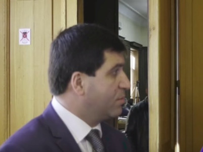 Մենք չունենք որեւէ դատավոր, որը զենքի սպառնալիքով պետական ծառայողին վնաս կպատճառի. Փոլադյանը՝ աղմկոտ դեպքի մասին