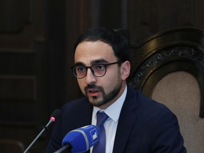 «Իսկ մեր ասֆալտային գործերը ո՞նց են»․ Ավինյանը հավաստիացրեց, որ այս տարի 500 կմ-ն կանցնենք