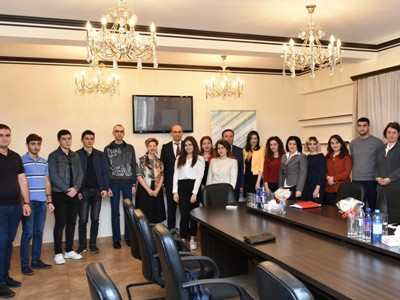 Խնայողությունների համաշխարհային օրվա կապակցությամբ ՀԲՄ–ն մրցանակներ է հանձնել ուսանողների եւ աշակերտների (ֆոտո)