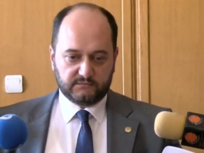 Ե՛վ ուսուցիչները, ե՛ւ գիտնականները պատշաճ կերպով պետք է վարձատրվեն․ Արայիկ Հարությունյան