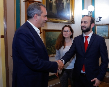 Armenian parliament speaker meets Naples mayor Luigi de Magistris