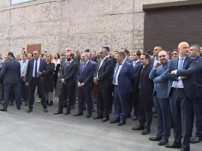 «Հայաստանը իմ օջախն է, ժողովուրդն իմ ընտանիքն է»․ Սամվել Ալեքսանյանի ժեստը՝ Փաշինյանին (ֆոտո)