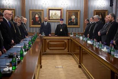 «Եկեղեցին եղել է մտքի հեղափոխության առաջամարտիկը». Արարատ Միրզոյանն այցելել է Մայր Աթոռ Սուրբ Էջմիածին