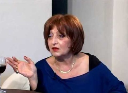 Հանրային խորհրդի նախագահ Վազգեն Մանուկյանի տիկնոջը հրավիրել են ոստիկանություն՝ բացատրություն տալու