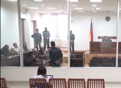 Պատերի տակ նստած որոշում եք՝ ով ում դուրս քաշի. Սպանված ոստիկանի կինը՝ «Սասնա ծռերի» անդամներին