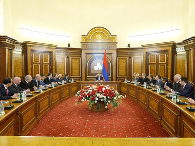 Armenia PM receives leader of Artsakh's Homeland Party Arayik Harutyunyan