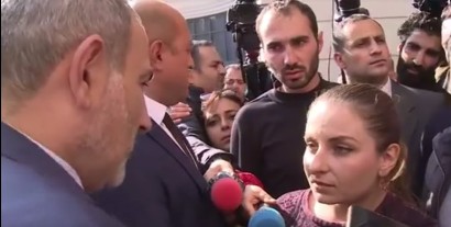 Armenian PM speaks with protesters demanding resignation of education minister