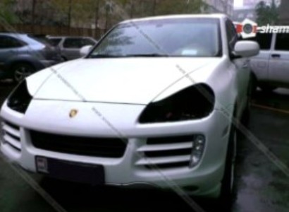 Երեւանում թալանել են ՀՀ ֆոնդային բորսայի ֆինանսական տնօրենի եւ ՊԵԿ ավագ մաքսային տեսուչի ավտոմեքենաները