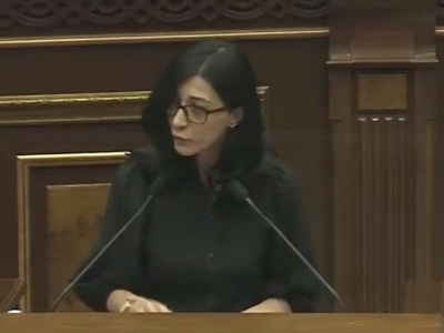 Վարդան Ղուկասյանը որոշել է խոսել «ճշտով ապրողների եւ ստուկաչների»  մասին.Արփինե Դավոյան