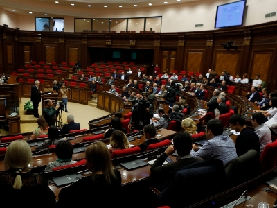 Armenia parliament opposition topples law package important to ruling bloc