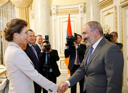 Armenia PM receives Kazakhstan Senate Chairwoman
