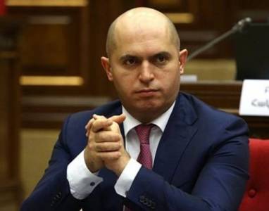 «Հրապարակ». Կապ չունի, թե որ ամսին ես գնում Սեւան, եթե դու լողալ չգիտես. Աշոտյան