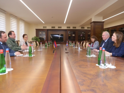 Armenia MOD receives Temporary Charge d'Affaires of British Embassy