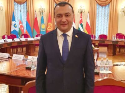 «Աշխարհաքաղաքական գործընթացներին պետք է արձագանքենք միասնական». Վահե Էնֆիաջյանը՝ Մոսկվայում