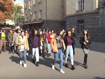 Armenian Philology Faculty students submit letter to Yerevan State University acting rector, Academic Council