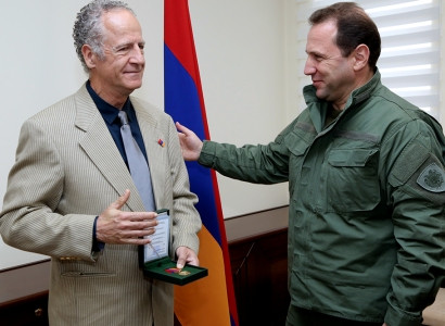 Armenia Defense Minister awards American Armenian benefactor