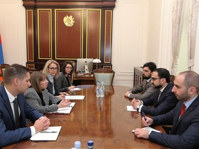Armenia Deputy PM meets with US Ambassador