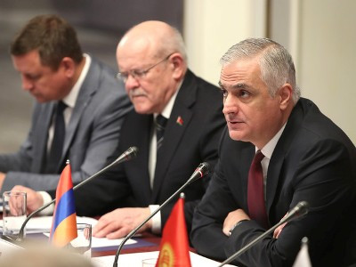 ԵՏՄ-ում ներկրվող մաքսատուրքերի բաշխման հարցն այս տարի լուծվել է. փոխվարչապետ