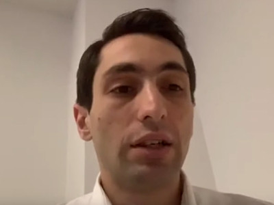 Քաղաքապետարանին նվիրել են այս «Կամազները»՝ շինթույլտվության դիմաց. Դավիթ Խաժակյան