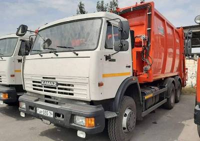 Newspaper: It is known why garbage trucks were donated to Yerevan city hall