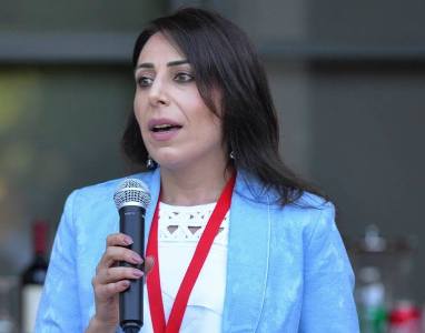 «Իրատես». Կոռուպցիայի կանխարգելման հանձնաժողովի նոր նախագահը Մարուքյանի կնոջ ընկերուհին է