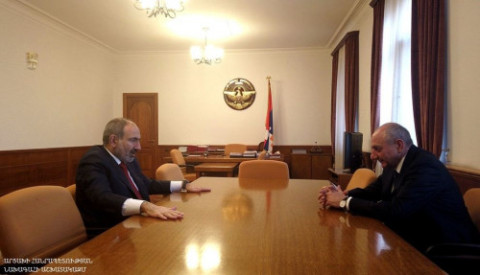 Artsakh President meets Armenian PM in Stepanakert