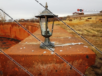 Կոտայքի մարզում կոտրել են Արցախյան ազատամարտի նահատակների պանթեոնի գիշերային լապտերները