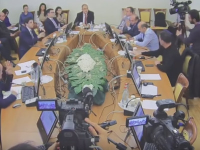 Վահե Գրիգորյանին ասեք՝ ոչ մի նիստի չես մասնակցում, ինչո՞ւ ես աշխատավարձ ու խրախուսում ստանում. Գեւորգ Պետրոսյան
