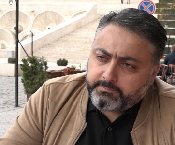 «Իրավունք». Կենտրոնի նախկին թաղապետ Վիկտոր Մնացականյանը մեկնել է Միացյալ Նահանգներ