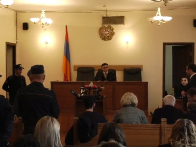 Armenia ex-President Kocharyan trial: Appellate court judge leaves for consultation room to render decision (PHOTOS)