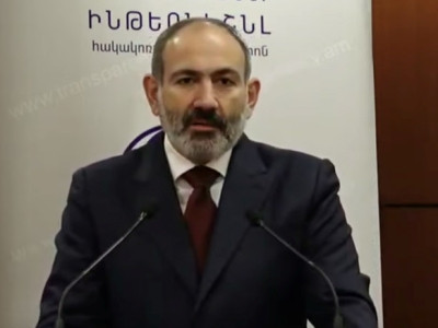 «Եթե նկատեք՝ բարևների առումով ժուժկալ եմ դարձել, հանկարծ չմտածեք մեծամտացել եմ»․ Փաշինյան