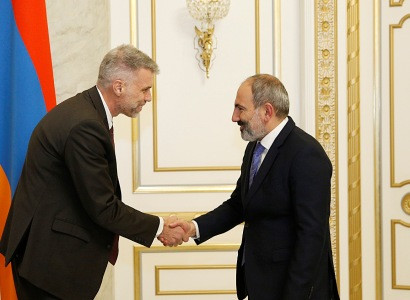 Armenia PM receives World Bank Regional Director for the South Caucasus