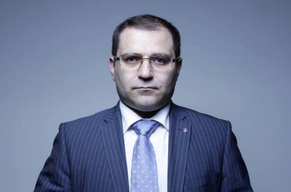 Նոր իշխանավորները վերամբարձ, արհամարհական դիրքերից են շփվում պետական ծառայողների հետ. Նարեկ Մալյան