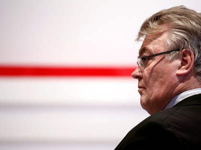 Paris claims pension reform to take place after resignation of minister Delevoye