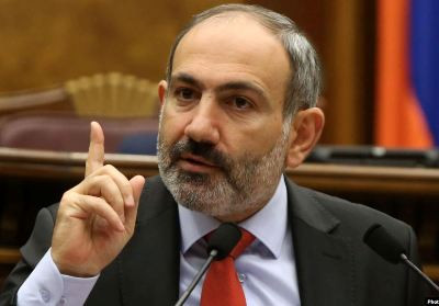 Newspaper: Armenia PM holds meeting with businessmen