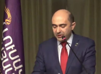 «Մութ ուժերը փորձեցին մթագնել մեր 4-ամյակը, բայց մենք լուսավոր ենք». Մարուքյանի ելույթի պահին լույսերը գնացին