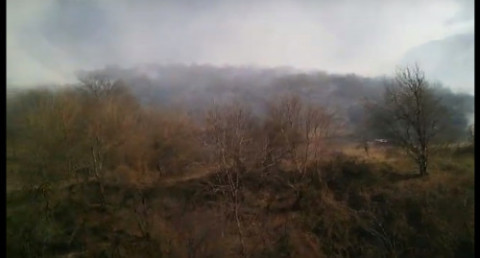 Գորիս-Որոտան ավտոճանապարհի հարակից տարածքում այրվում է մոտ 13 հա բուսածածկույթ․ ԱԻՆ