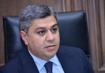 Newspaper: Armenia PM, former National Security Service chief “play” by agreement?