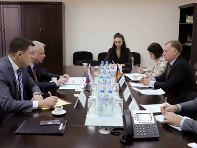 Armenia, Russia MFAs hold political consultations