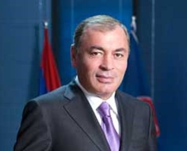 Newspaper: RPA ex-MP presents “gift” to Yerevan Municipality in exchange for construction permit?