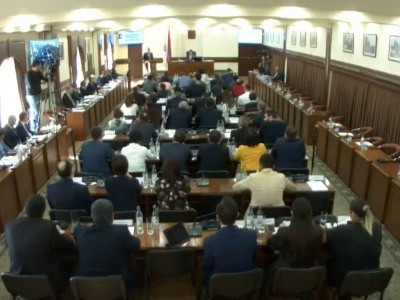 «Երեւանում գետերի մոտ ապրողների տուն հյուր չի գնում գարշահոտության պատճառով». քաղաքապետը մեղադրեց բնակիչներին