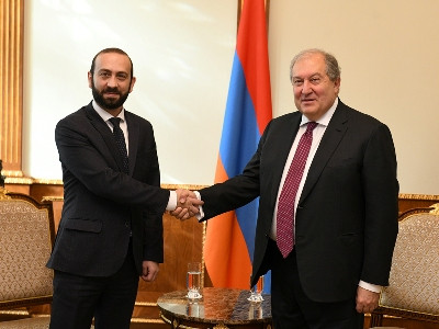 Armenia President meets with parliamentary speaker, presents presidential initiatives